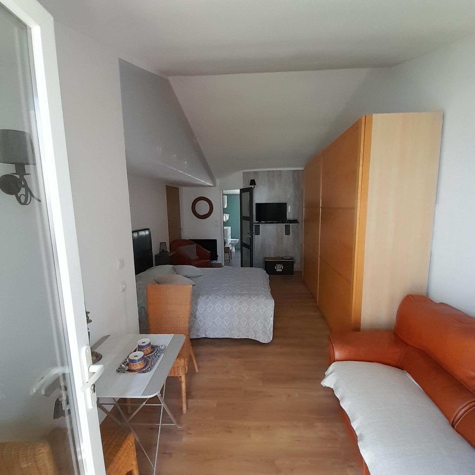 L'Olivier Tessa Hotesse Suite 30M2 Terrasse 20M2 La Celle  Extérieur photo